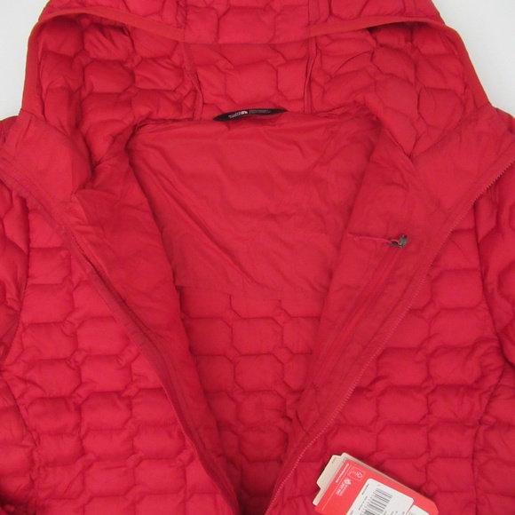 NWT The North Face Red Hooded Thermoball Jacket - Picture 8 of 8